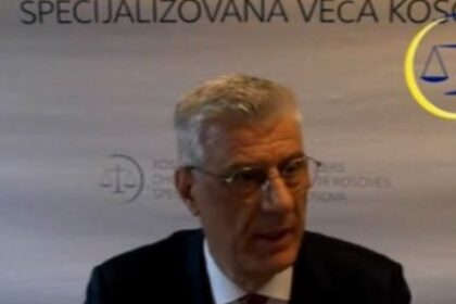 Hašim Tači: Čestitamo 28. novembra, zajedno slavimo ostale Novembra verujem da zajedno slavimo reč bivšeg predsednika…