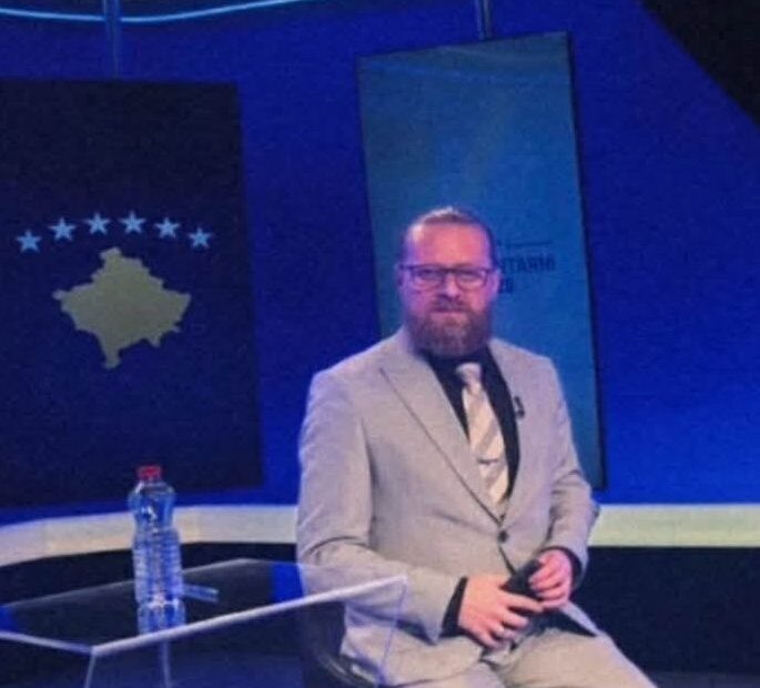 Nezavisni kandidat Goran Nedžmidin Sejdiur gostuje u RTK1 nezavisnom kandidatu za poslanika iz redova zajednice…