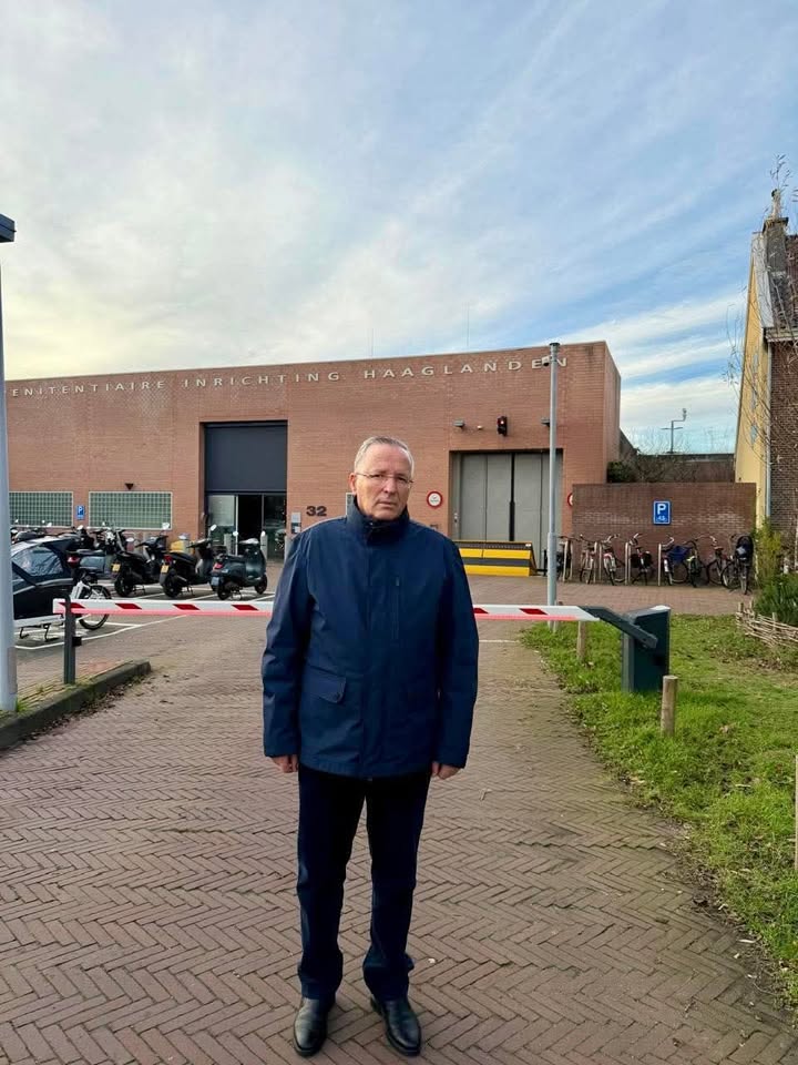 Bedri Hamza posećuje Hašima Tačija i Kadrija Veselina: Pozdrav Hagu, obećao sam da ćemo uživati 28. decembra, Kr…