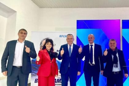 Bedri Hamza otvara kampanju PDK u Dragašu, otvorili su se kandidati za poslanike Demokratske partije Kosova…