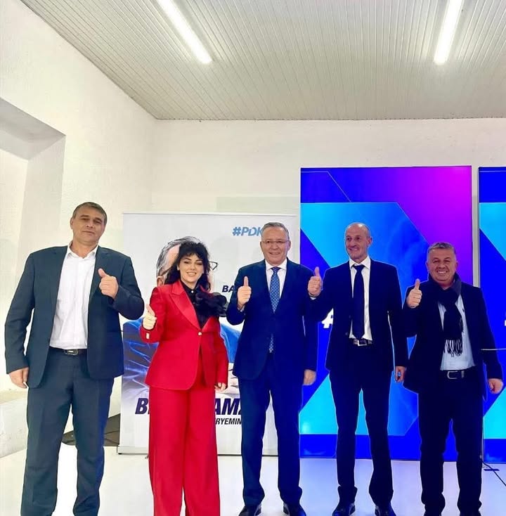 Bedri Hamza otvara kampanju PDK u Dragašu, otvorili su se kandidati za poslanike Demokratske partije Kosova…
