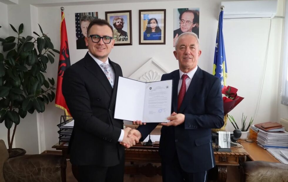 Šef opštine Dragaš, gospodin Bekšet Džeadini, imenovao je danas g. Vevetima Ramadanija zamenikom predsednika opštine Dragaš.