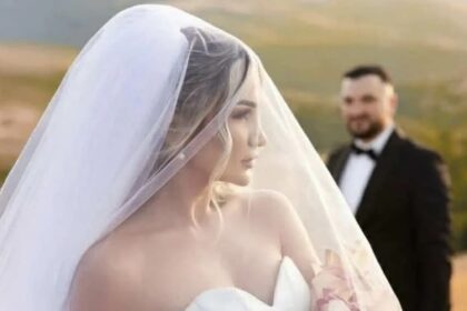 Mlada koja je provela godinu prièajuæi celo Kosovo o njoj, Eng je takoðe prenela Lirti i sve snaje Estrada One…