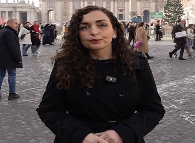 Osmani traže priznanje Kosova od strane vatikanskog predsednika Republike Kosovo Vjose Osmanija, danas je domaćin u S…