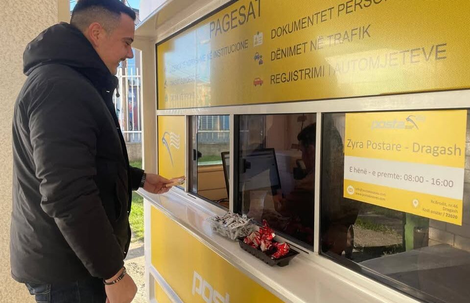 Nova kosovska pošta otvorena je u Dragašu u Dragašu danas nova kosovska pošta.