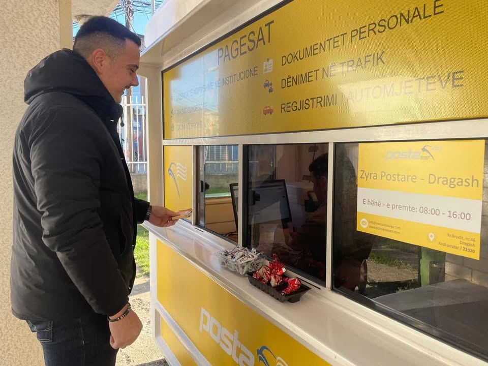 Nova kosovska pošta otvorena je u Dragašu u Dragašu danas nova kosovska pošta.