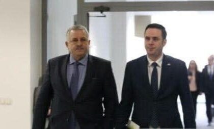 On to nije stavio na listu kandidata za poslanika, Abdidžik govori o Agimu Velijunu, šefu DSK, Lumiru Abddžiku, rekao je…