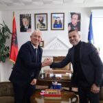Kryetari i Komunës së Dragashit pret në takim Kryeshefin Ekzekutiv të KRM “Ekoregjioni” Kryetari i Komunës së Dragash…