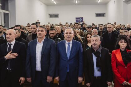 Bedri Hamza otvara kampanju PDK u Dragašu: Obećava ekonomski razvoj i transparentan kandidat za upravljanje Šefom…