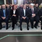 Në Prishtinë u hap ekspozita “Kujtesa në fotografi – xhamitë e shkatërruara në Bosnje dhe Hercegovinë dhe Kosovë gjat…