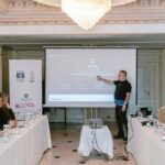 𝐓𝐫𝐚𝐣𝐧𝐢𝐦𝐢 𝐩ë𝐫 𝐢𝐧𝐭𝐞𝐥𝐢𝐠𝐣𝐞𝐧𝐜ë𝐧 𝐚𝐫𝐭𝐢𝐟𝐢𝐜𝐢𝐚𝐥𝐞 (𝐀𝐈) Përfaqësues të federatave sportive dhe gazetar sportivë kanë ndjekur traj…