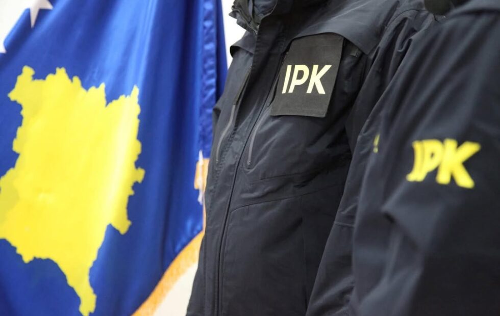 IPK je uhapsio policajca pod sumnjom da je uzimao mito i građanin osumnjičen za podmićivanje…
