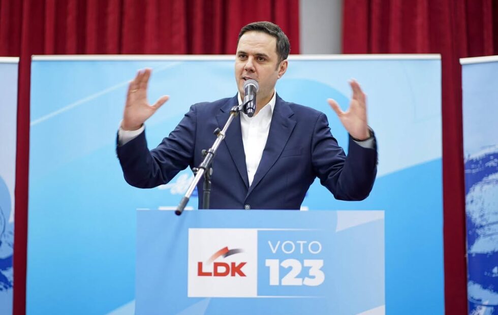 Lumir Abdidžiku u poseti Dragašu: Porodica u centru političke vizije DSK predsedava Demokratskom ligom …