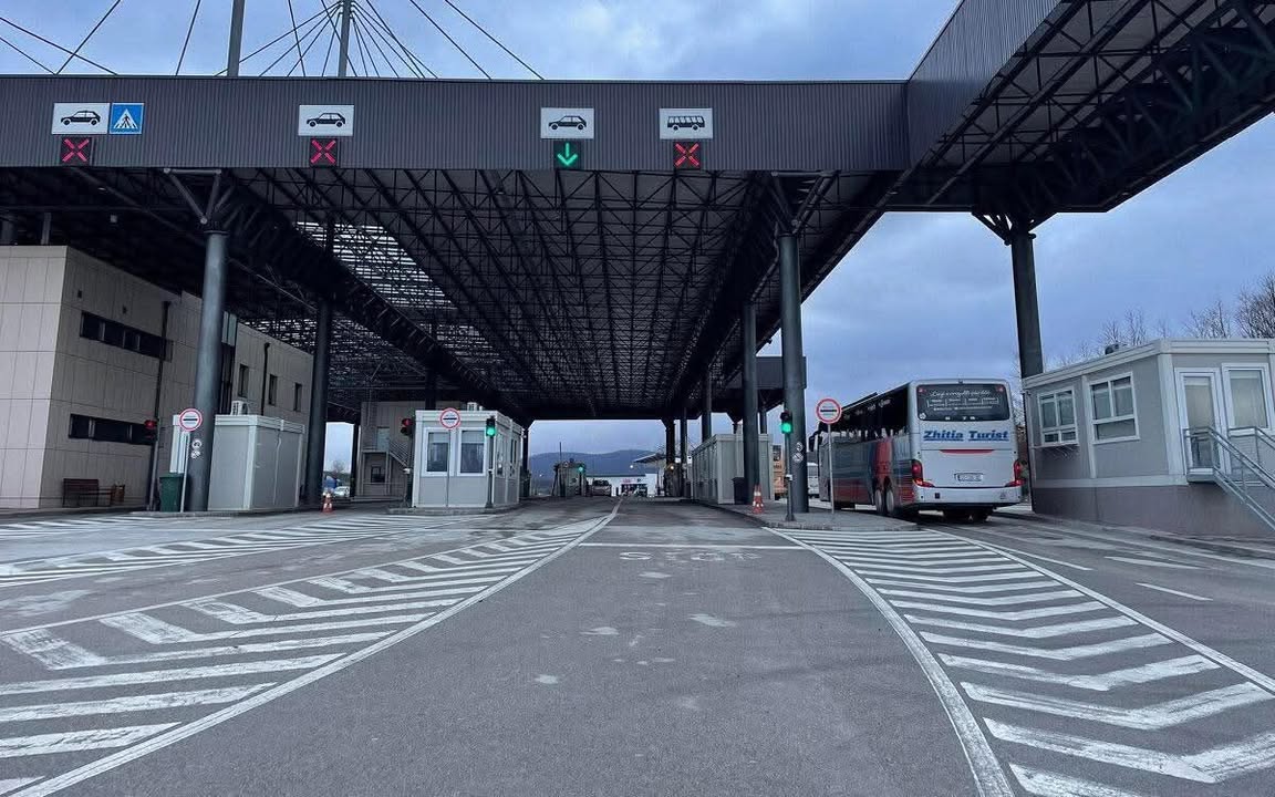 QKPC upozorava na blokade puteva u blizini kosovske granice Srbije, apeluje na građane da koriste alternativne rute Centra…