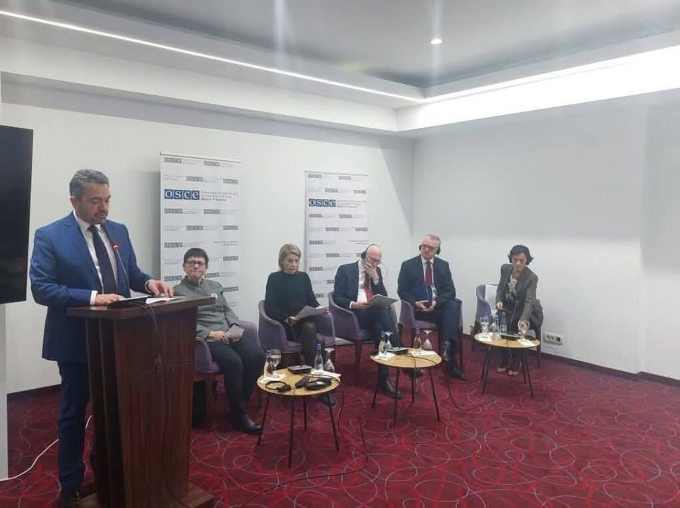 Predsedavajući Centralne izborne komisije Krešnik Radonići prisustvovao je tabeli Texia rod u procesima gospodina…