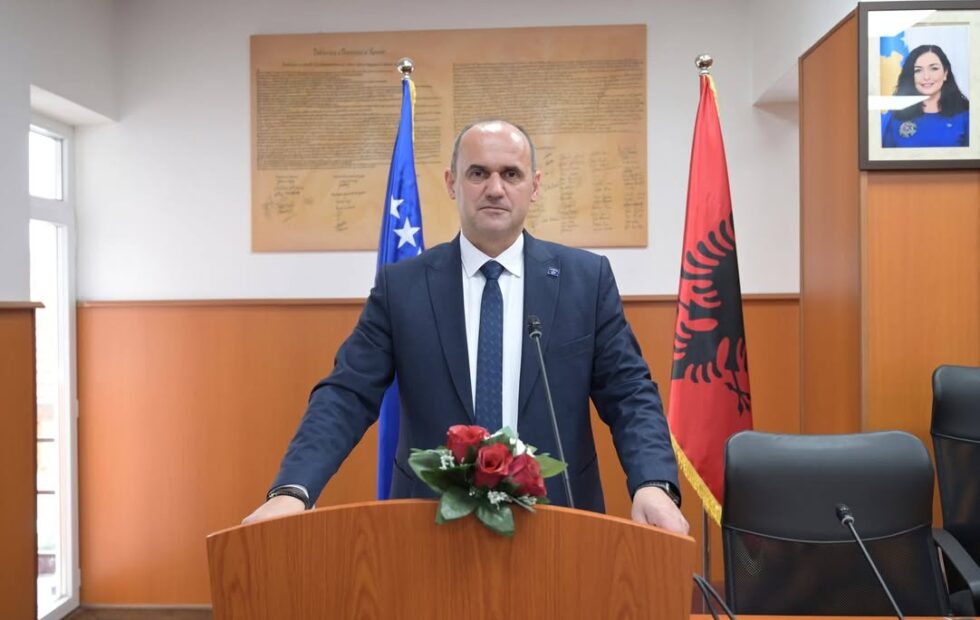 Dragaš, 22. decembra 2025: Skupština Grada Dragaša održala danas prvi redovni sastanak ovog zakona…