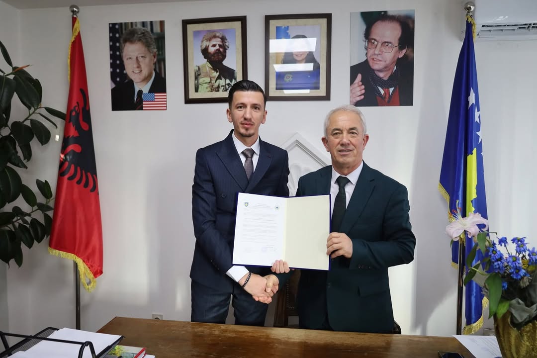 Veton Halili je postavljen za direktora uprave u opštini Dragaš gradonačelnika opštine Dragaš, g.