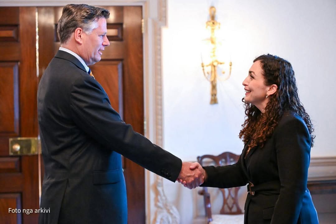 Predsednik Vjosa Osmani sastao se sa zamenikom američkog državnog sekretara Kristoferom Landauom u Vašingtonu, D…