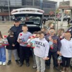 Policija u Prizrenskom regionu deli poklone deci povodom kraja godine, Božića i Vita…