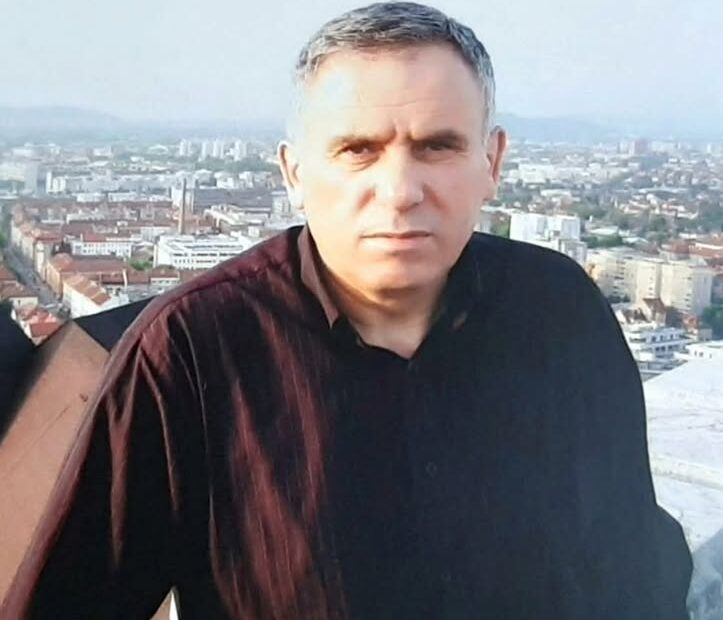 Prof.