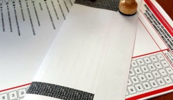 Osumnjičeni za glasačke listiće označene na biračkom mestu u Rahovcu na biračkom mestu u Rahovcu naišli su na m…