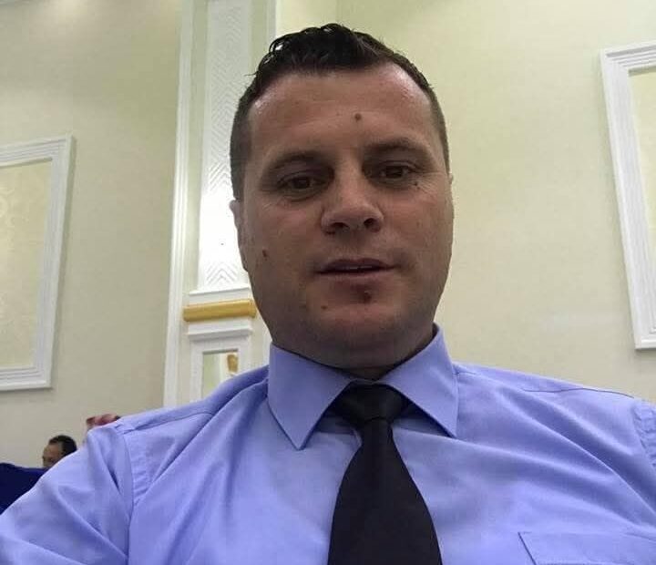 Preko 12 sati bez struje, pola sela Kuka Pola sela Kuk, u Zmajevom gradu, je okrenuto prema meni…