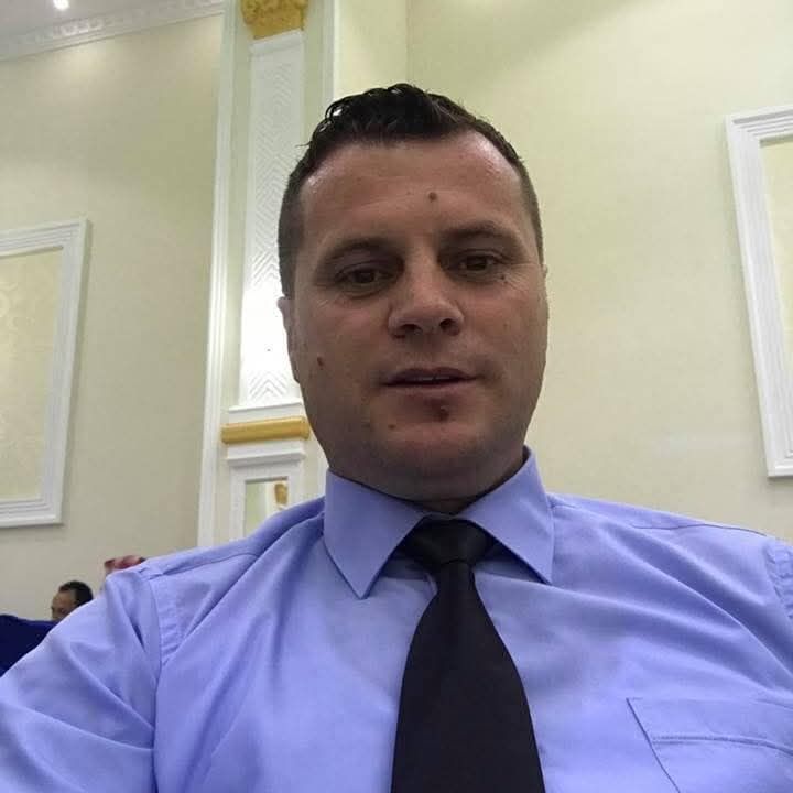 Preko 12 sati bez struje, pola sela Kuka Pola sela Kuk, u Zmajevom gradu, je okrenuto prema meni…