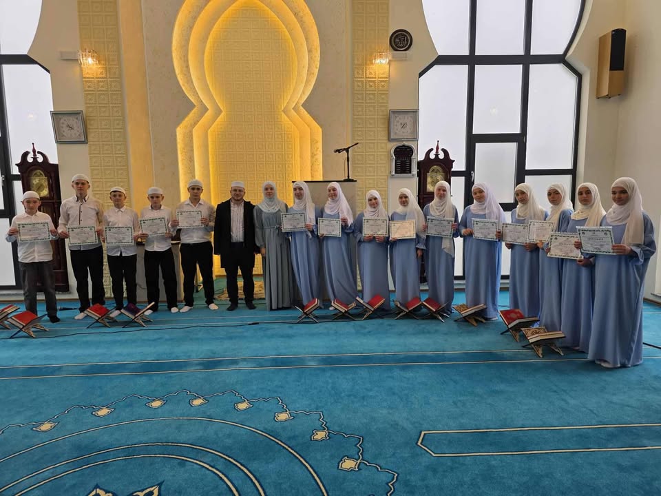 Danas, 26. decembra 2025. godine, u seoskoj džamiji u Belobradu je održana…