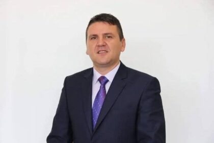 SIMER CRASNICY, KRIZENI ZATVORENIKA, nominovani od strane redova Demokratske partije Kosova, Sirir…