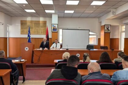 Predsednik Geladin održao je drugi javni sastanak sa građanima za 2025., predsednik opštine gospodina Dragaša, g.