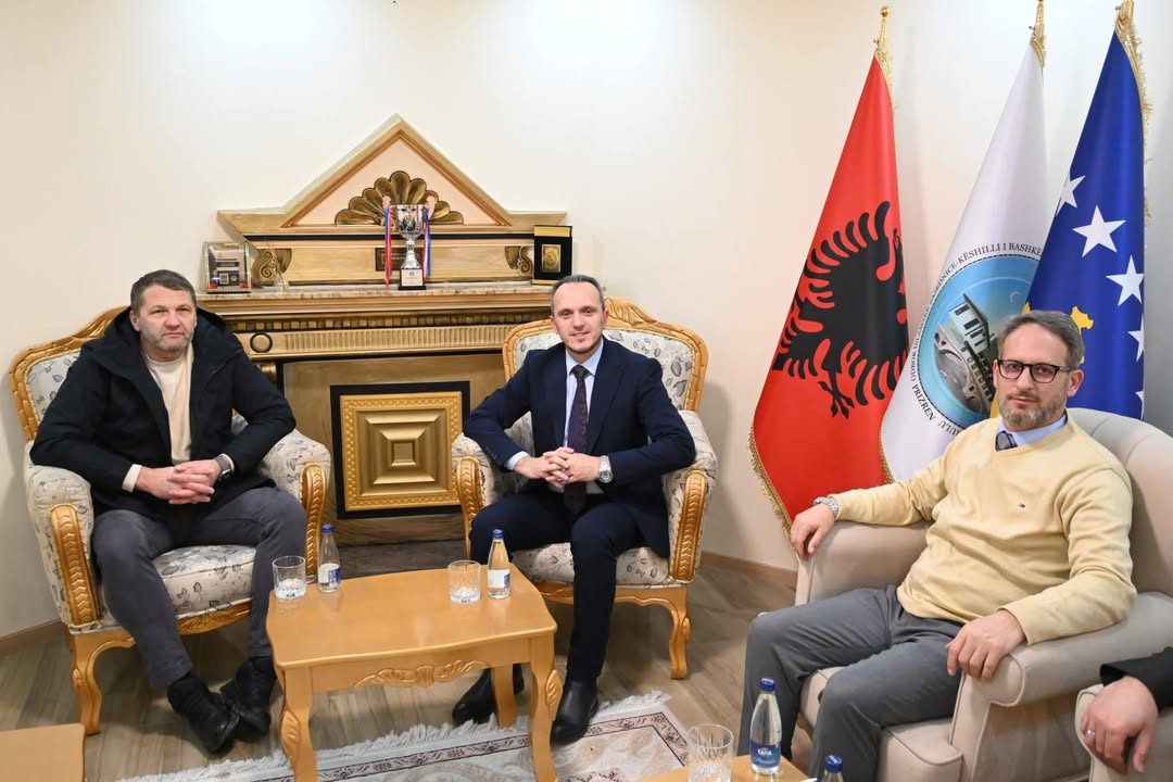 Prizren: Arif Fazli donirao svoju stambenu kuću Islamskoj zajednici važan čin milosrđa obeležen je…