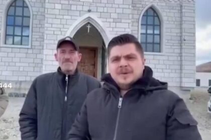 Bivši kandidat za VV u Rahovcu, Zymer Hoti, konvertuje se u katolički Rahovec com-Kandidat Vetvenskog pokreta…