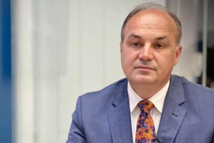 Hodžaj kritikuje slovačkog premijera: Jeni glas Kremlja unutar EU; Bivši kosovski ministar inostranih poslova Enver Hoks…