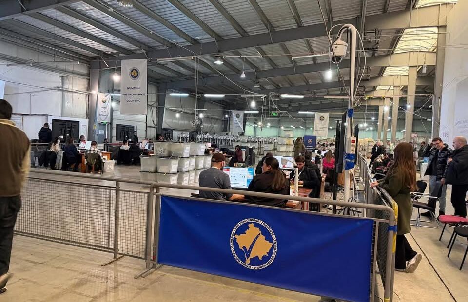 Centralna izborna komisija (CEC) saopštila je da tokom dana…