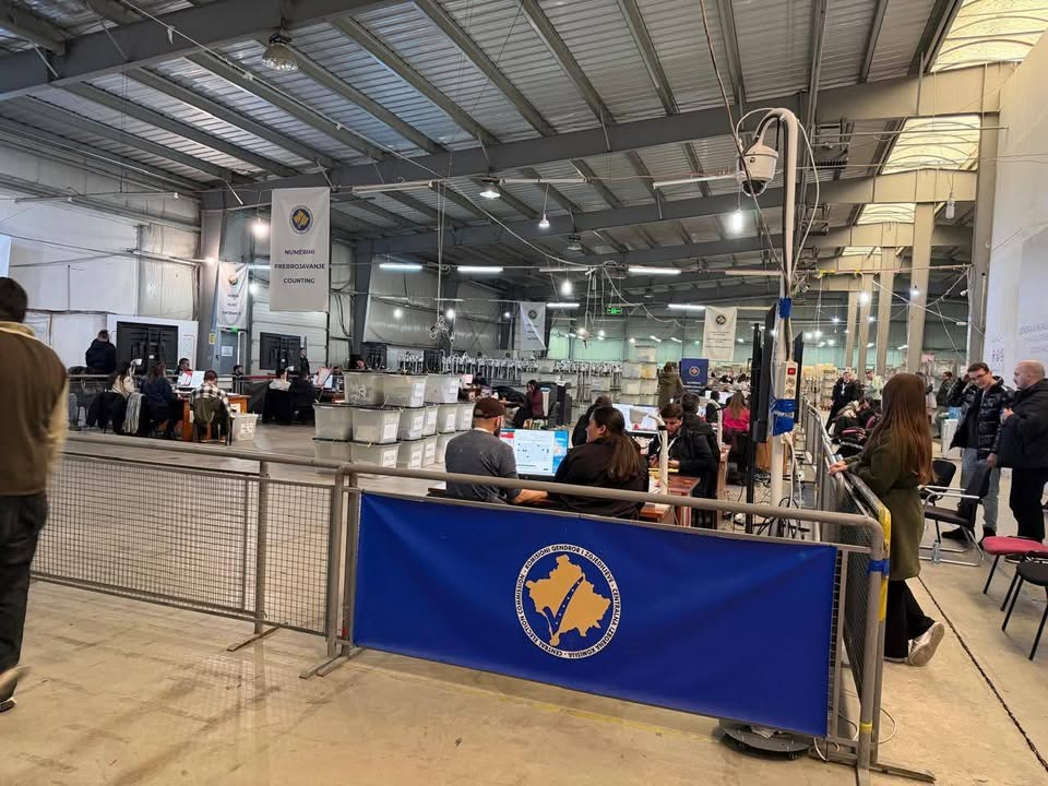 Centralna izborna komisija (CEC) saopštila je da tokom dana…