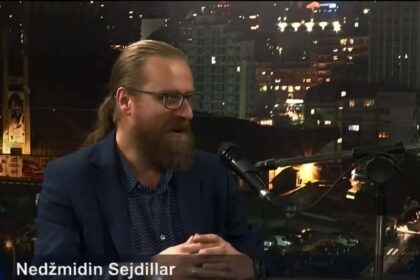 Poplave ne rešavaju oni koji su ih izazvali da reaguju na Nedžida Sejhera Nedsmidina Sejdajlara, bivšeg nezavisnog kandidata…