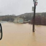 Graðani dele slike poplava u selu Brezone teške kiše koje su prodrle kroz region…