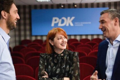 Eliza Hodža izveštava da neće biti deo bivše koalicije Demokratske stranke Kosova (PDK).