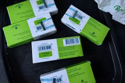 REVIZIRAMO IGRE SKANDALNIH BAROVA SPAVANJA, PRODAJEMO SE POD – KONTROLOM STARIJIM LJUDIMA U R…