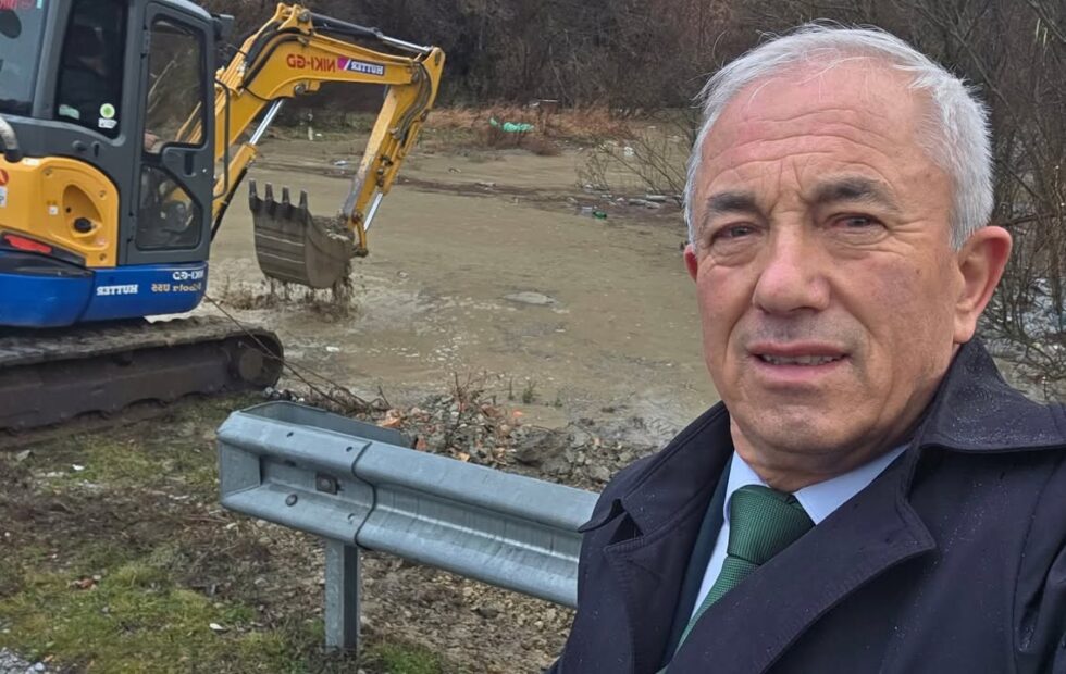 Hitna situacija u Dragašu: Opština apeluje na građansku mobilizaciju posle jakih kiša neprekinutih oblaka i…