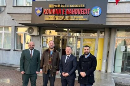 PDK Rahovec poèinje da radi u lokalnoj upravi, predstavnici su imenovani na kljuène pozicije od danas, predstavnici De Partije…