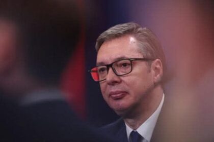 Vučić: Niko ne primorava Srbiju na dijalog sa Kosovom, izjavio je predsednik Srbije Aleksandar Vučić…