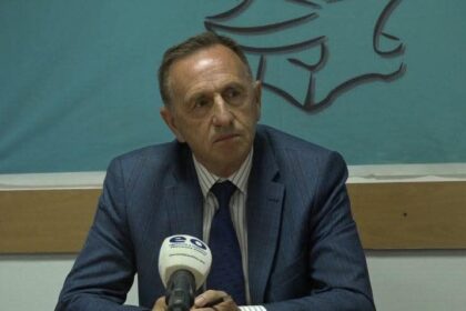 Azem: Preko 200 hiljada radnika u privatnom sektoru emigriralo je u roku od četiri godine radnika u privatnom sektoru i pabu…