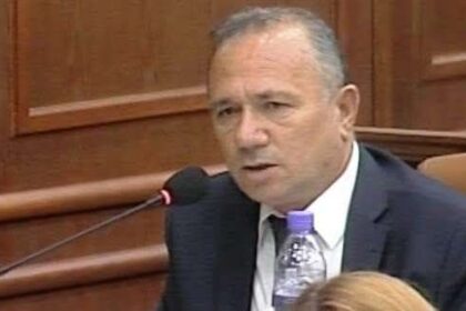 Šukri Kuni ponovo reaguje: Tražim samo svoj glas, poslanik Demokratskog saveza Prizrena (BDP) Šukri Kun…