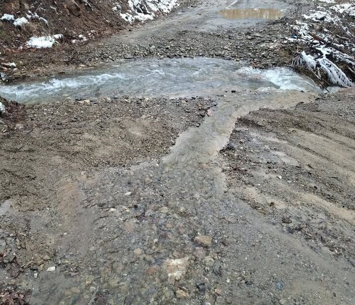 Orgjest, Fadroma prelazi ulicu bez posla, stanovnici zahtevaju hitnu intervenciju stanovnika sela Orgjast reagovali su na…