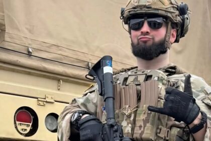 Albanski roditelj izražava ponos zbog dečaka koji služi u američkoj vojsci i šalje poruku globalnoj demokratiji…