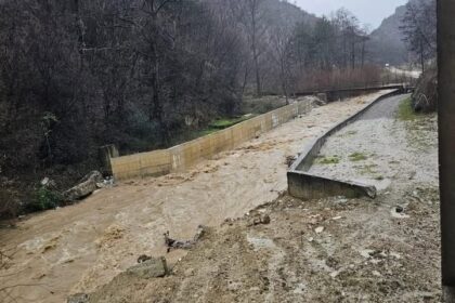 CRU Čatrogija Južnoafrička Republika izveštava: Teški oblaci mogu da izazovu poremećaje u snabdevanju vodom u Prizrenu Pr…