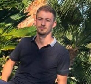 Požar u Dragašu: Stanovnici odmah reaguju, hitne službe odlažu Dragaš, 4. januara 2026. Veliki požar…