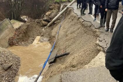 Put do Polluza sela Rahovec, ugroženih stanovnika ukupne izolacije Rahovec ulice koja povezuje selo…