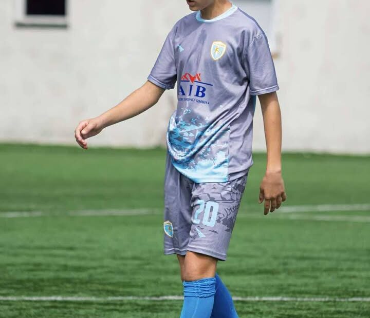 Emrah Bajaku, obećavajući fudbalski talenat iz Opoje koji se ističe sa FC Prizrenom U17 Emrah Bajaku iz sela Belobr…
